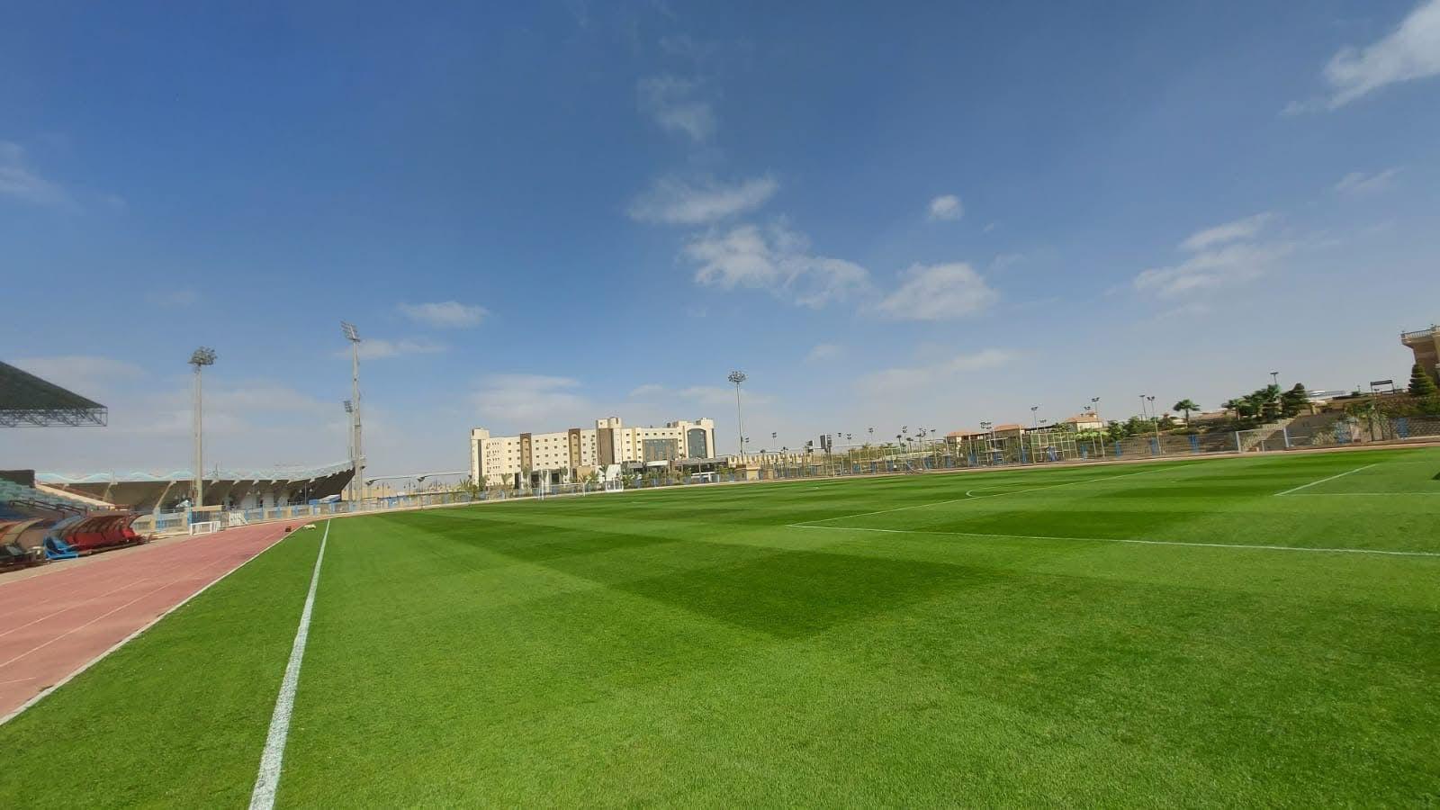 ملعب نادي سيراميكا كيلو باترا